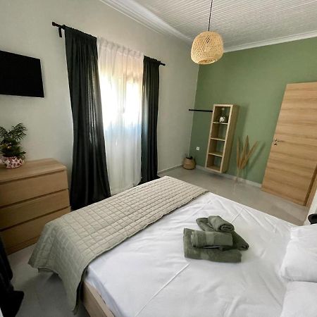 Agrothi Guest House มาราโธโพลิส ภายนอก รูปภาพ
