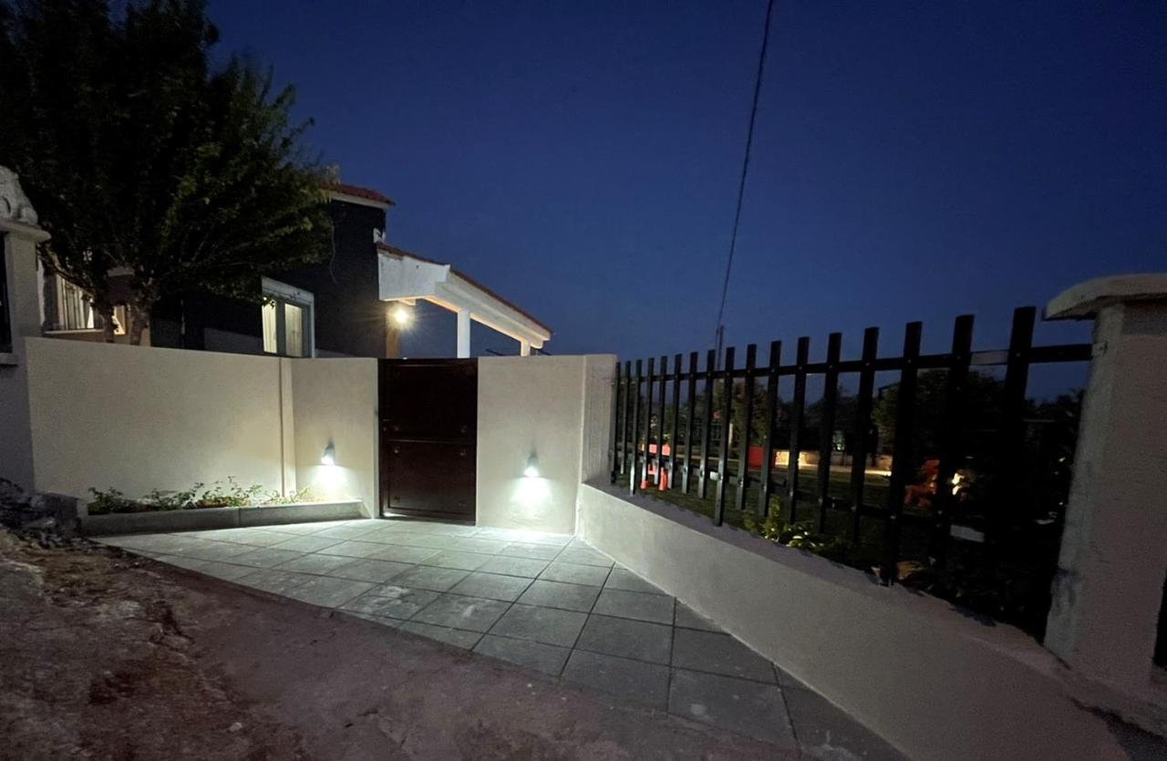 Agrothi Guest House มาราโธโพลิส ภายนอก รูปภาพ